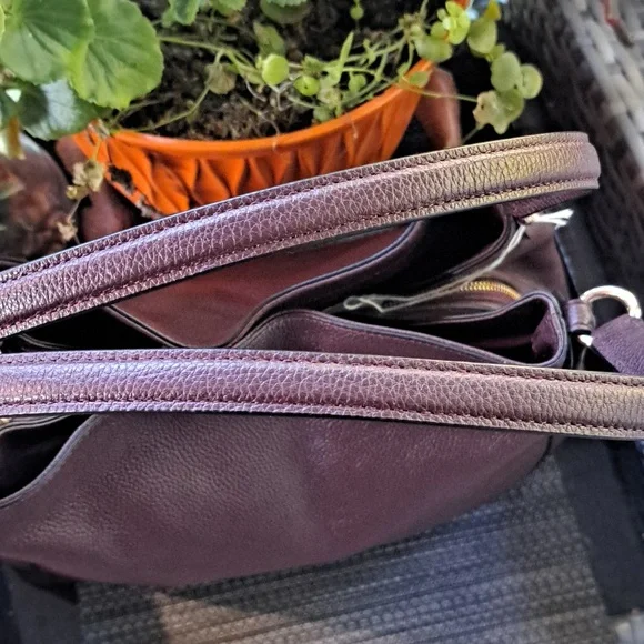 NEW COACH EDIE 31 Turnlock Burgundy, Oxblood Pebble Leather Shoulder - Picture 7 of 16